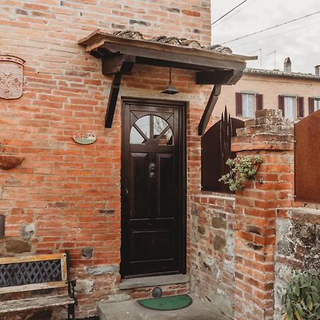 西纳伦加Borgo Terrosi住宿加早餐旅馆 外观 照片