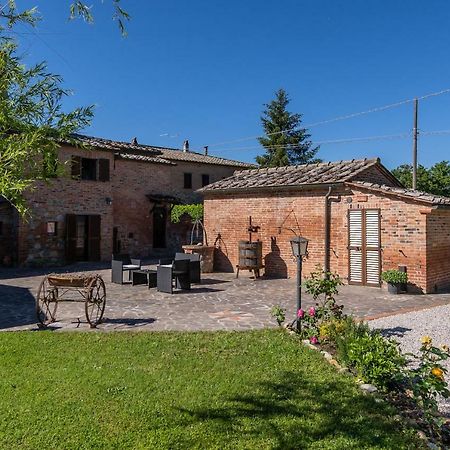 西纳伦加Borgo Terrosi住宿加早餐旅馆 外观 照片