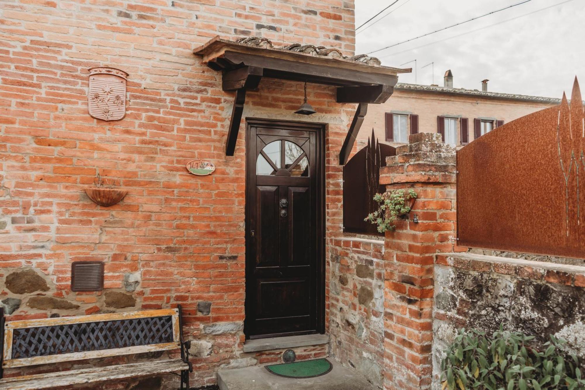 西纳伦加Borgo Terrosi住宿加早餐旅馆 外观 照片