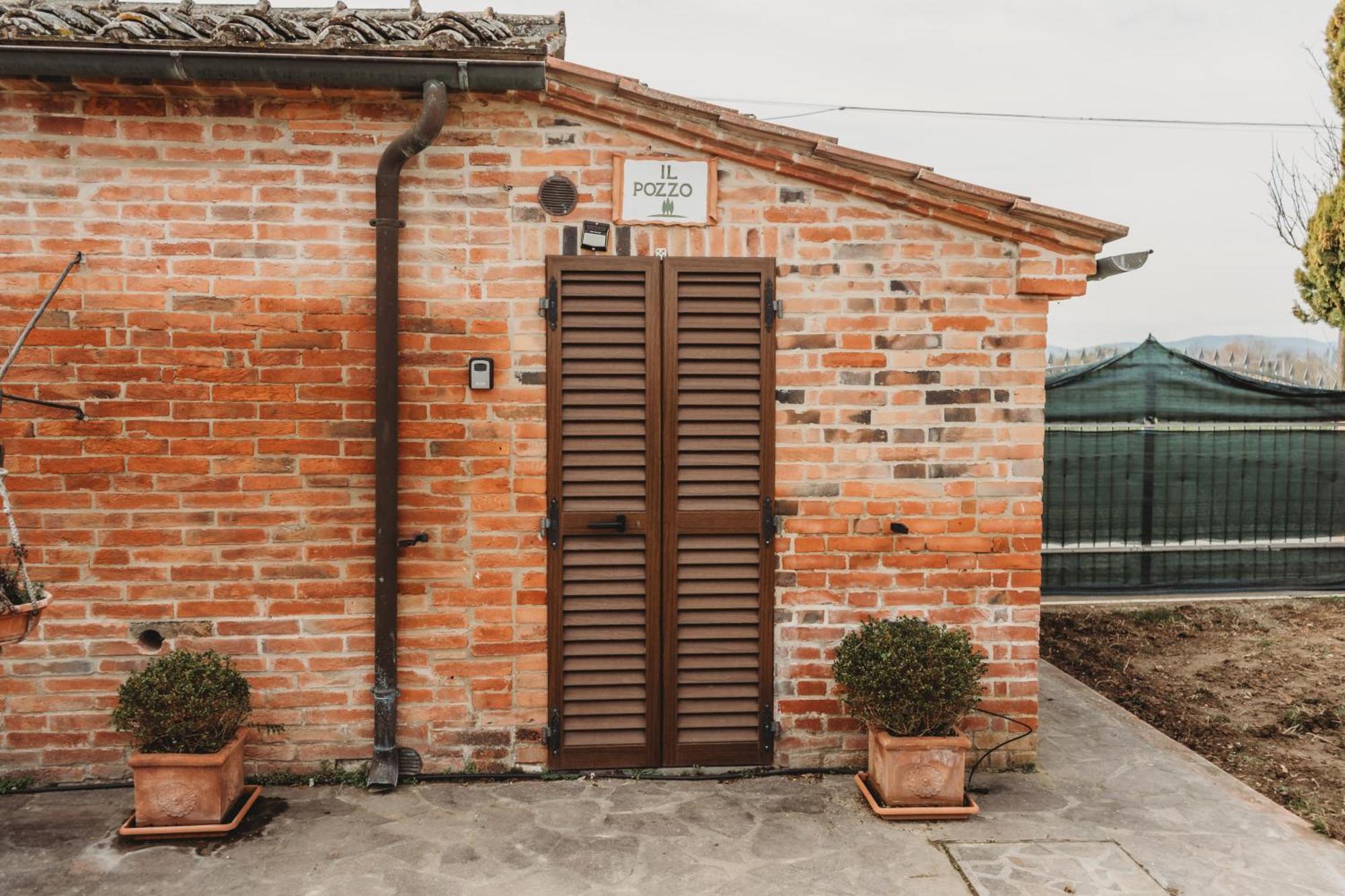 西纳伦加Borgo Terrosi住宿加早餐旅馆 外观 照片